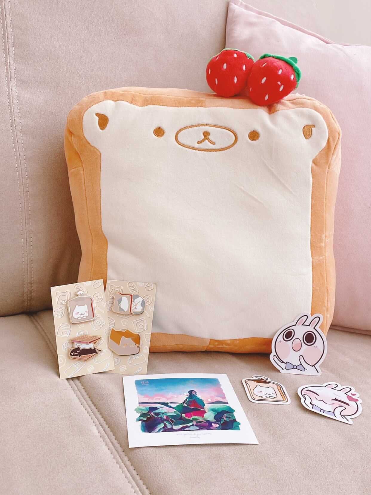 Bready Bear Pillow - fuwaffy